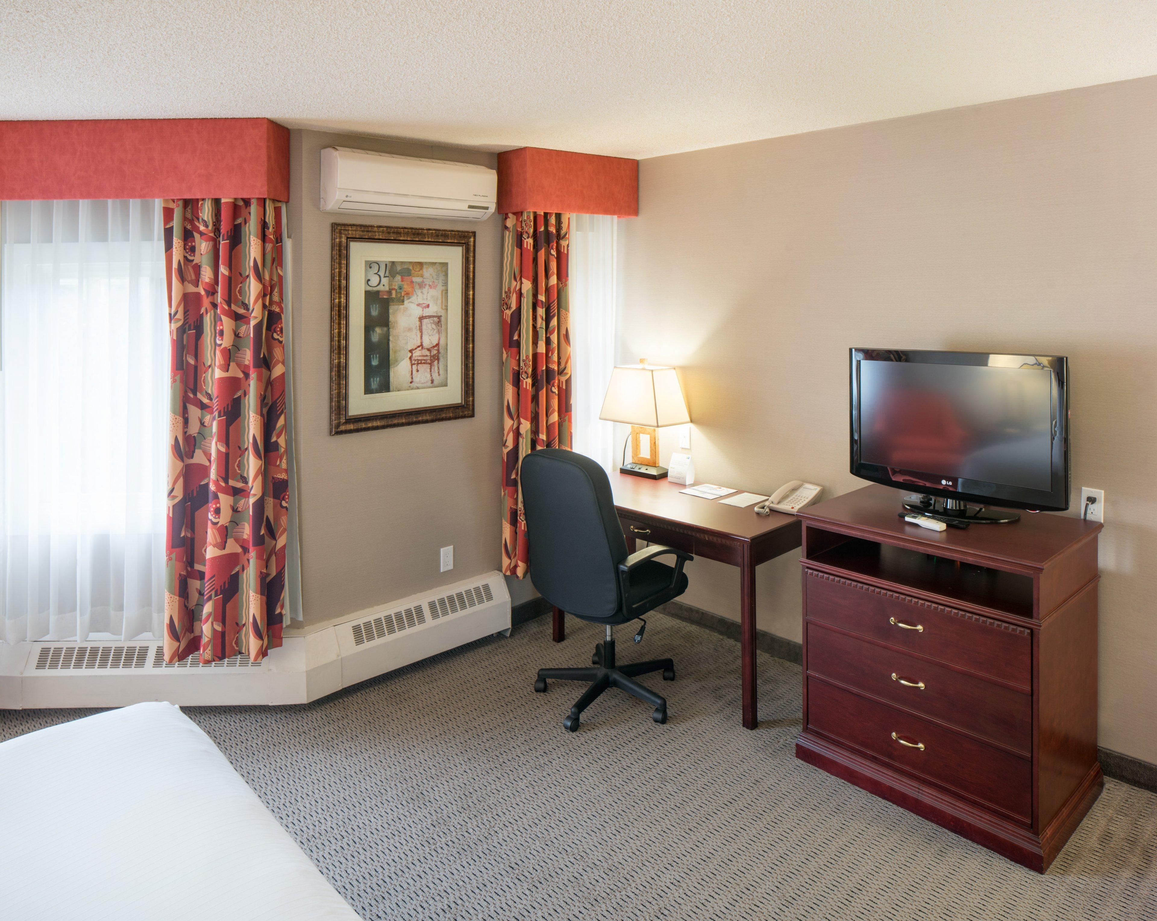 Holiday Inn Express Red Deer By Ihg Bagian luar foto