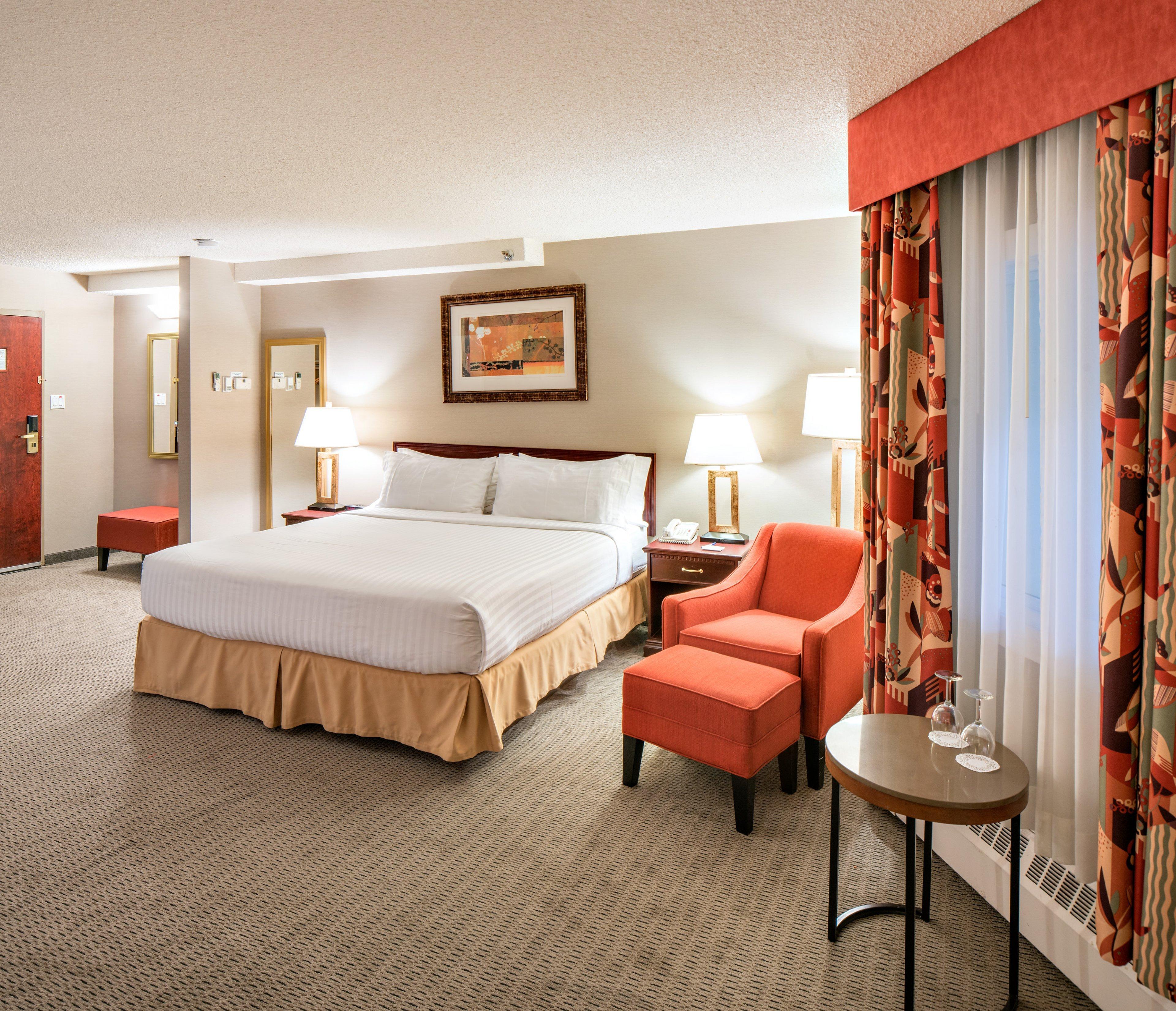 Holiday Inn Express Red Deer By Ihg Bagian luar foto